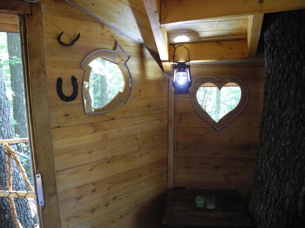 Treehouse V Brdech Bohutín Exterior foto