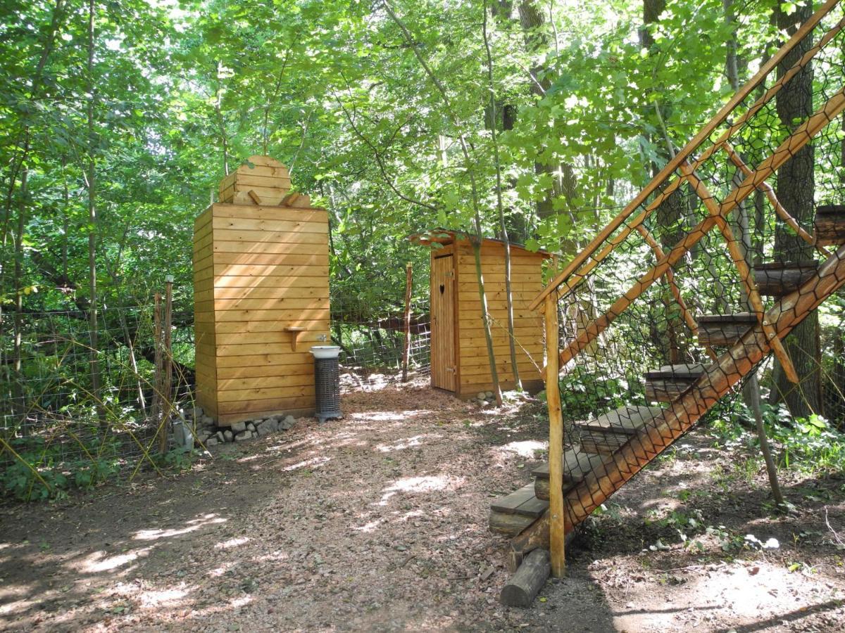 Treehouse V Brdech Bohutín Exterior foto